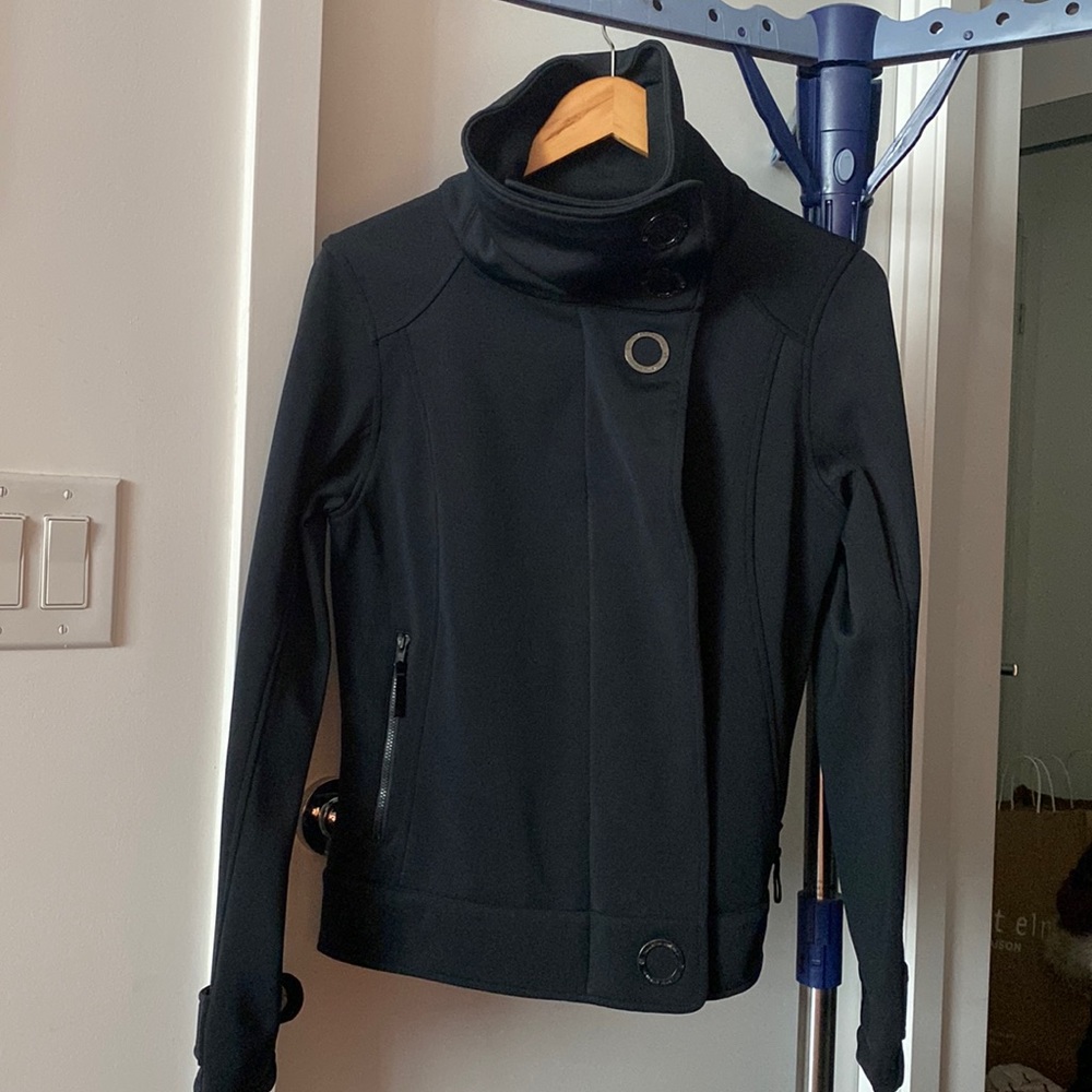 Lululemon black jacket | size 6